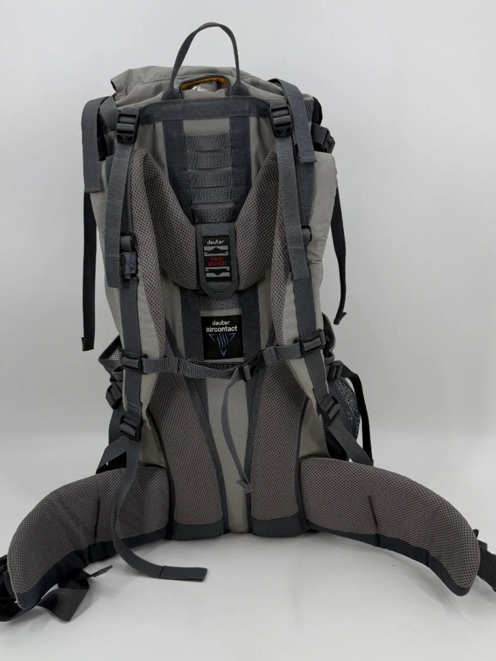 Deuter ACT Zero 60L + 10L Aircontact Backpacking Pack Gray Black Hiking Rucksack
